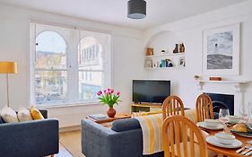 Finest Retreats - Centre View